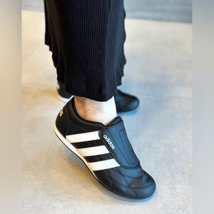 adidas Tekwen Women's Sneaker - Black/white